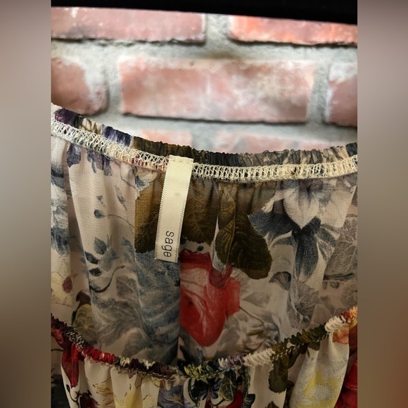 Sage women’s floral cold shoulder flutter romantic sheer top women’s size M - Picture 3 of 3